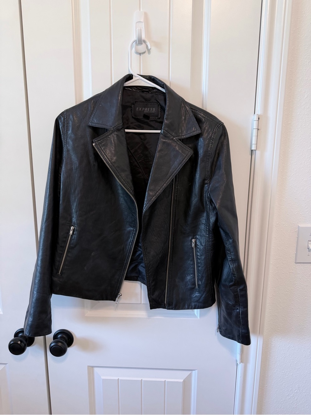 Express World Brand Genuine Leather Moto Jacket 9/10 Black Y2K